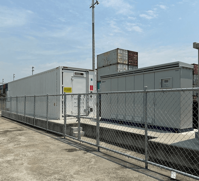 儲能系統設備示意 — 削峰填谷智慧電力管理