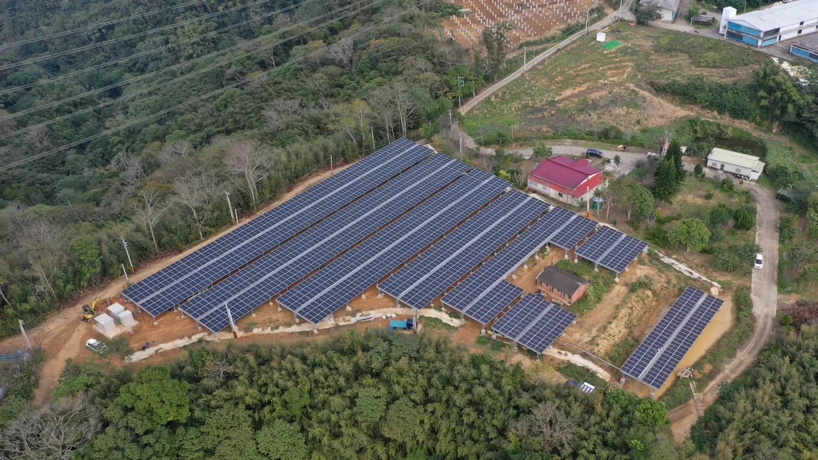 苗栗三灣地面型電廠 (B 區) — 地面型