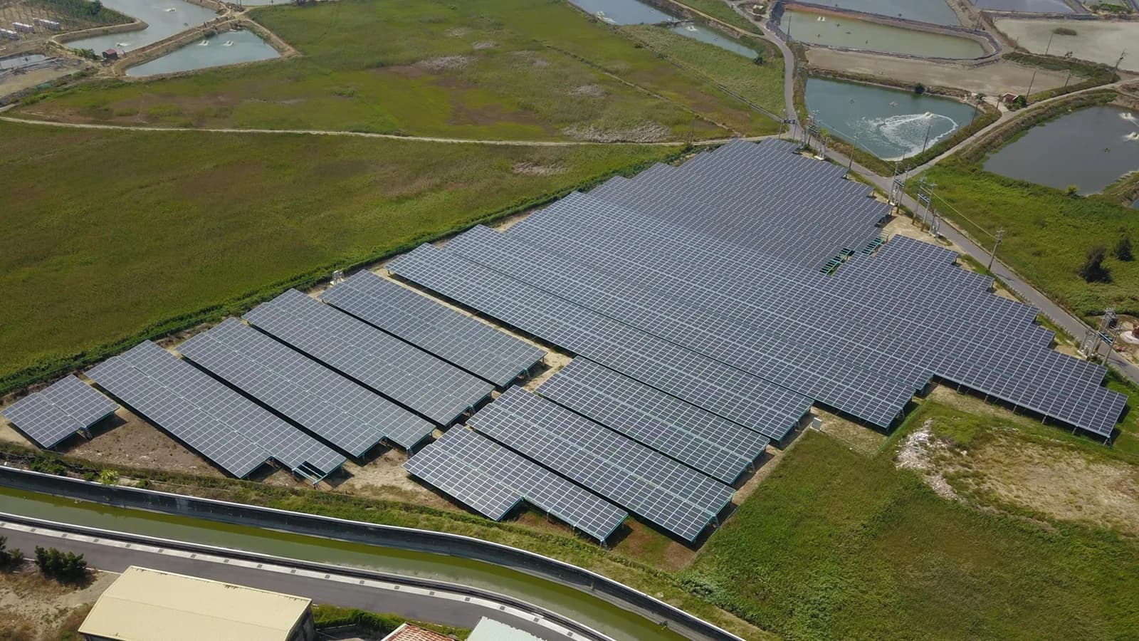 嘉義東石地面型電廠 — 地面型